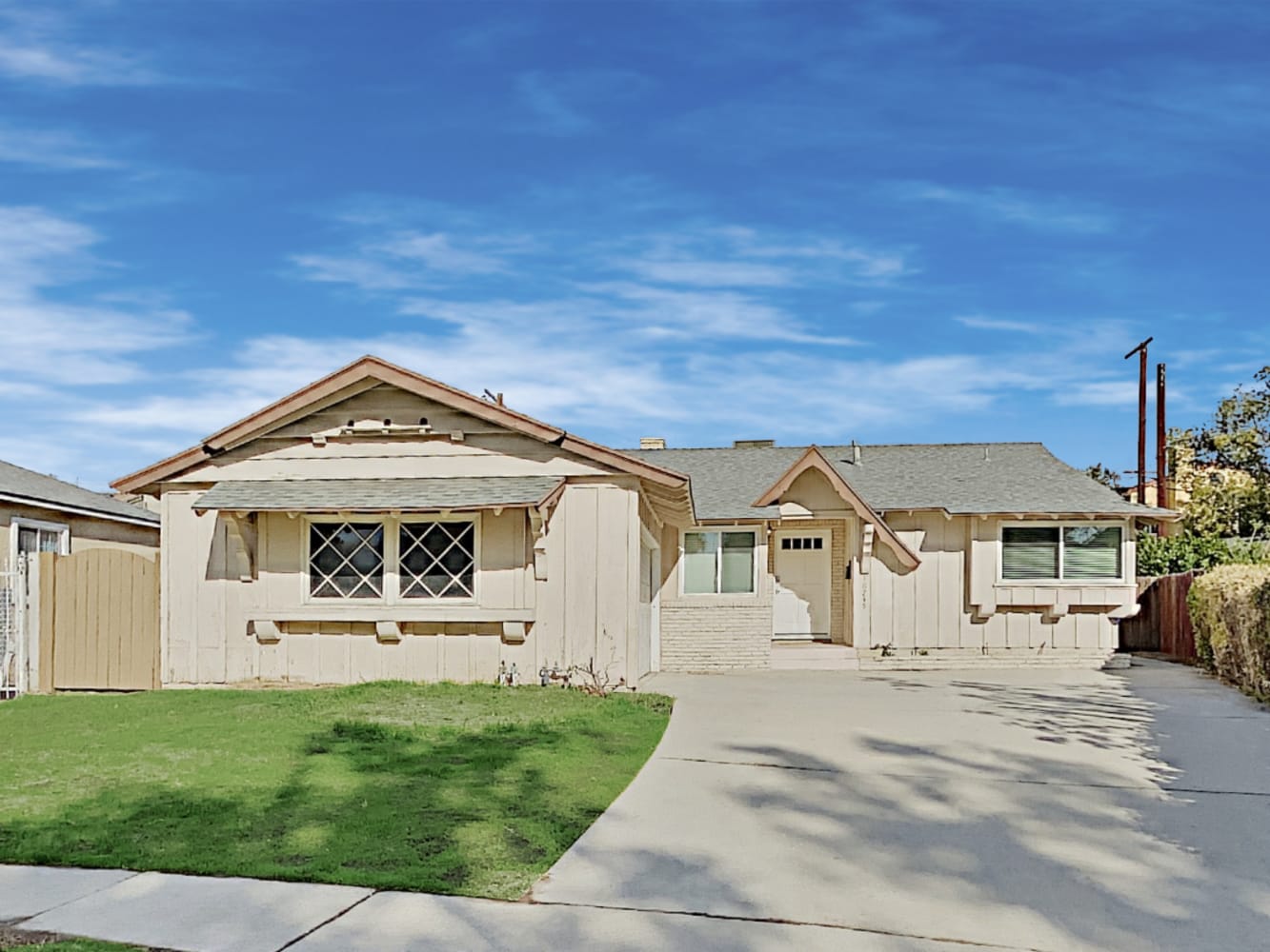 Front of 16745 Archwood St, Van Nuys, CA