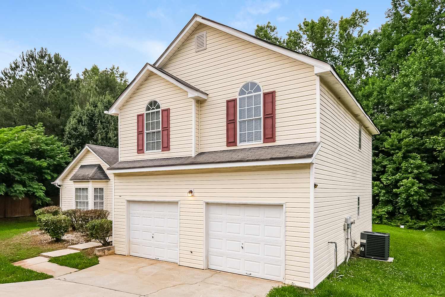 Front of 1680 Callaway Loop, Conyers, GA