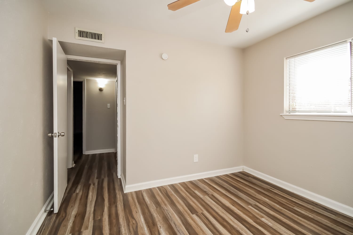 16835 Grampin Dr, Houston photo 11