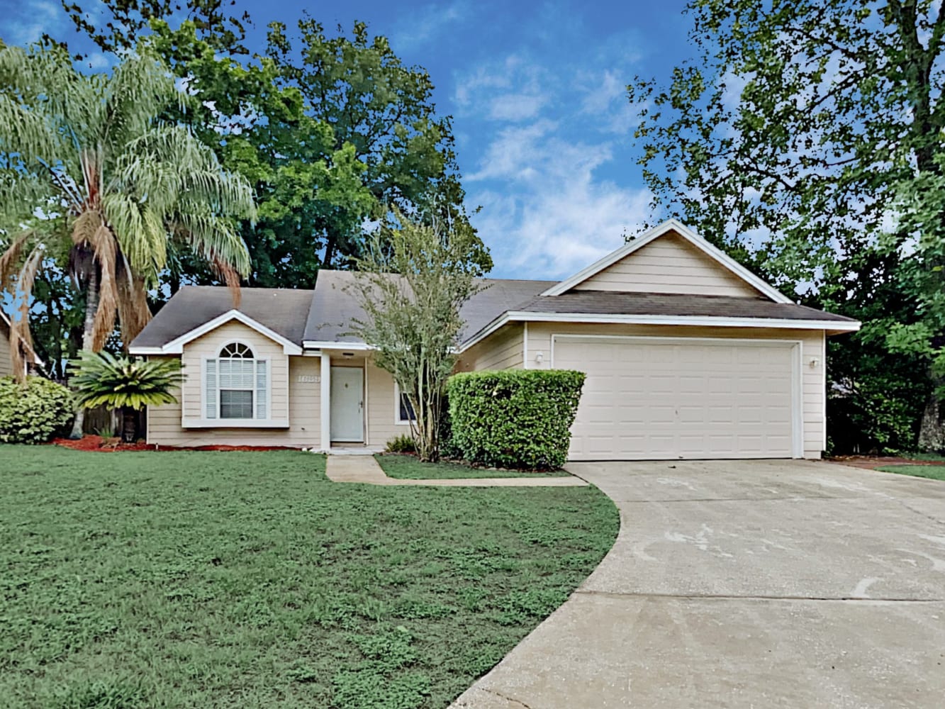 Front of 1689 Chandelier Cir E, Jacksonville, FL