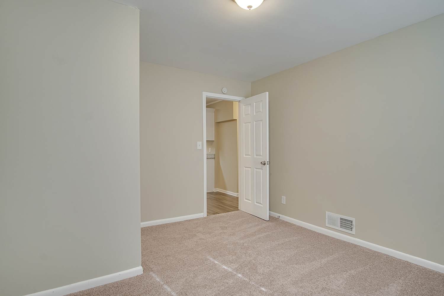 1690 Camperdown Cir, Decatur photo 11