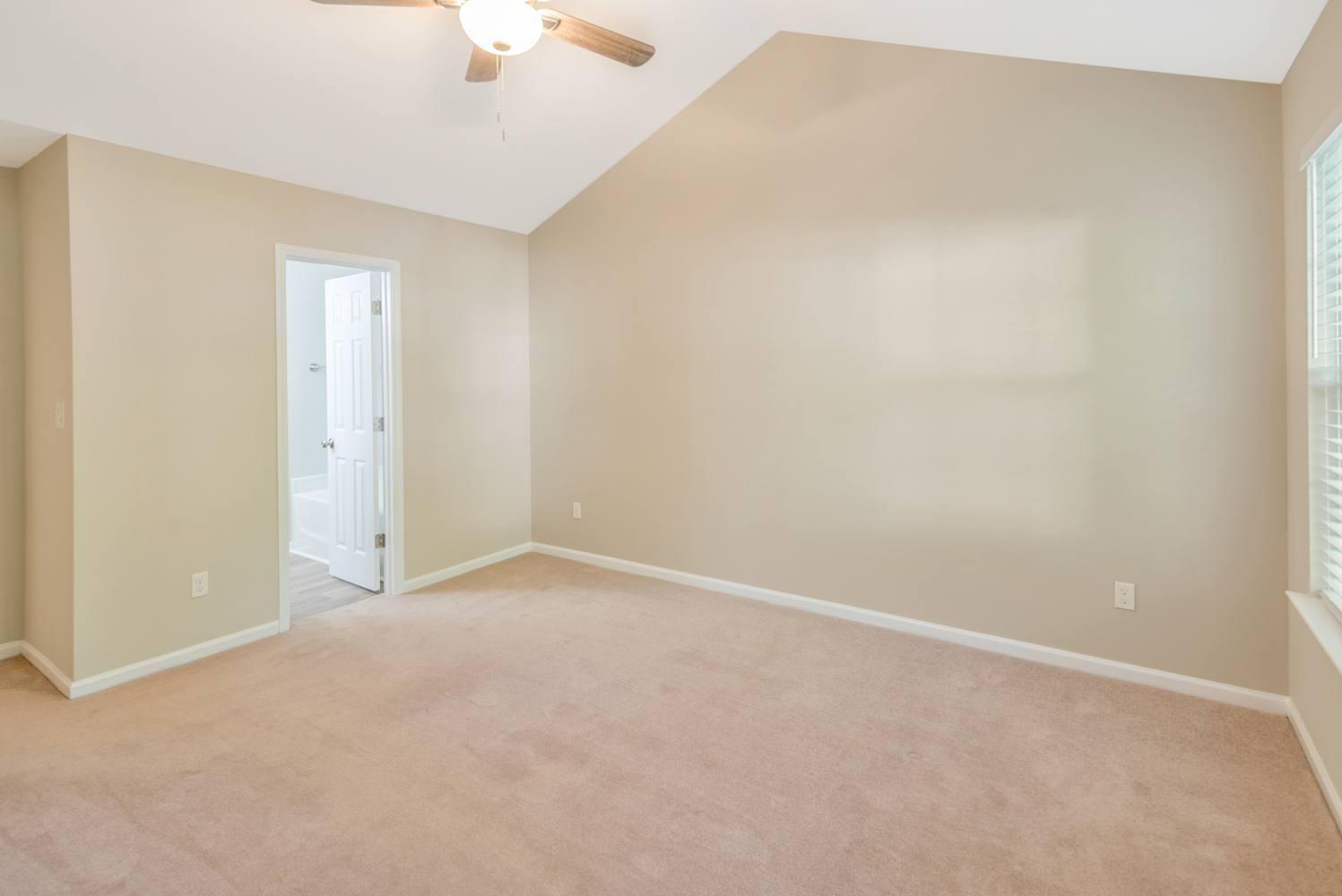 16900 Taft Ct, Huntersville photo 13