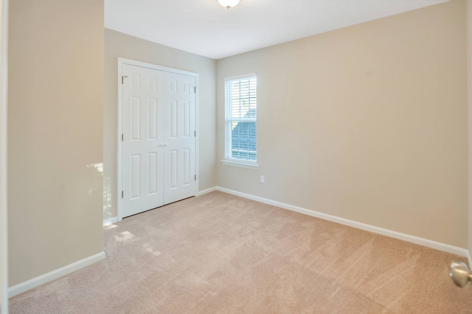 16900 Taft Ct, Huntersville photo 9