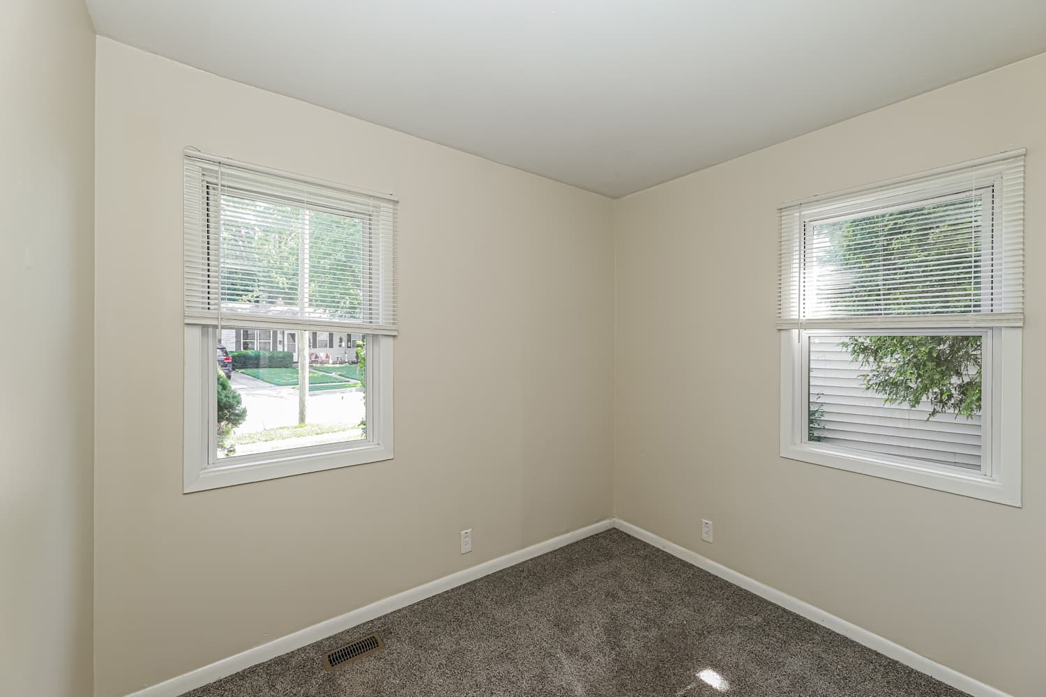 17 Concord Ave, Romeoville photo 9