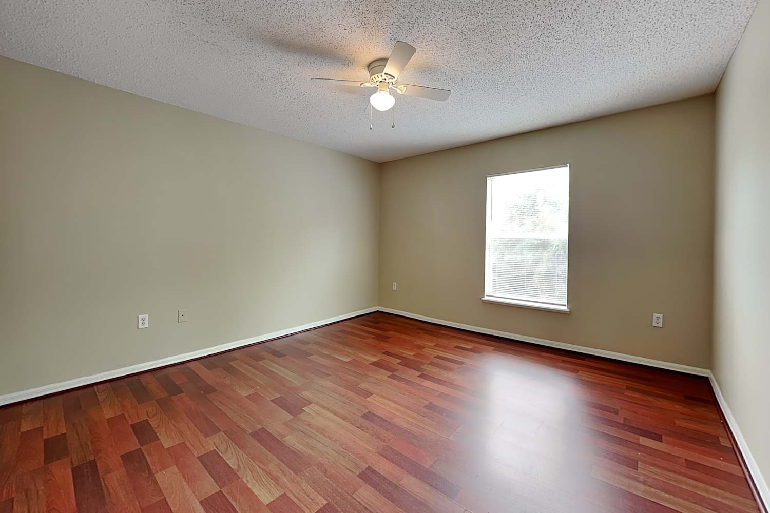 1701 Alhambra Crest Dr, Ruskin photo 15
