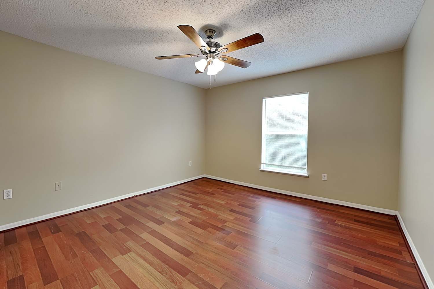 1701 Alhambra Crest Dr, Ruskin photo 18