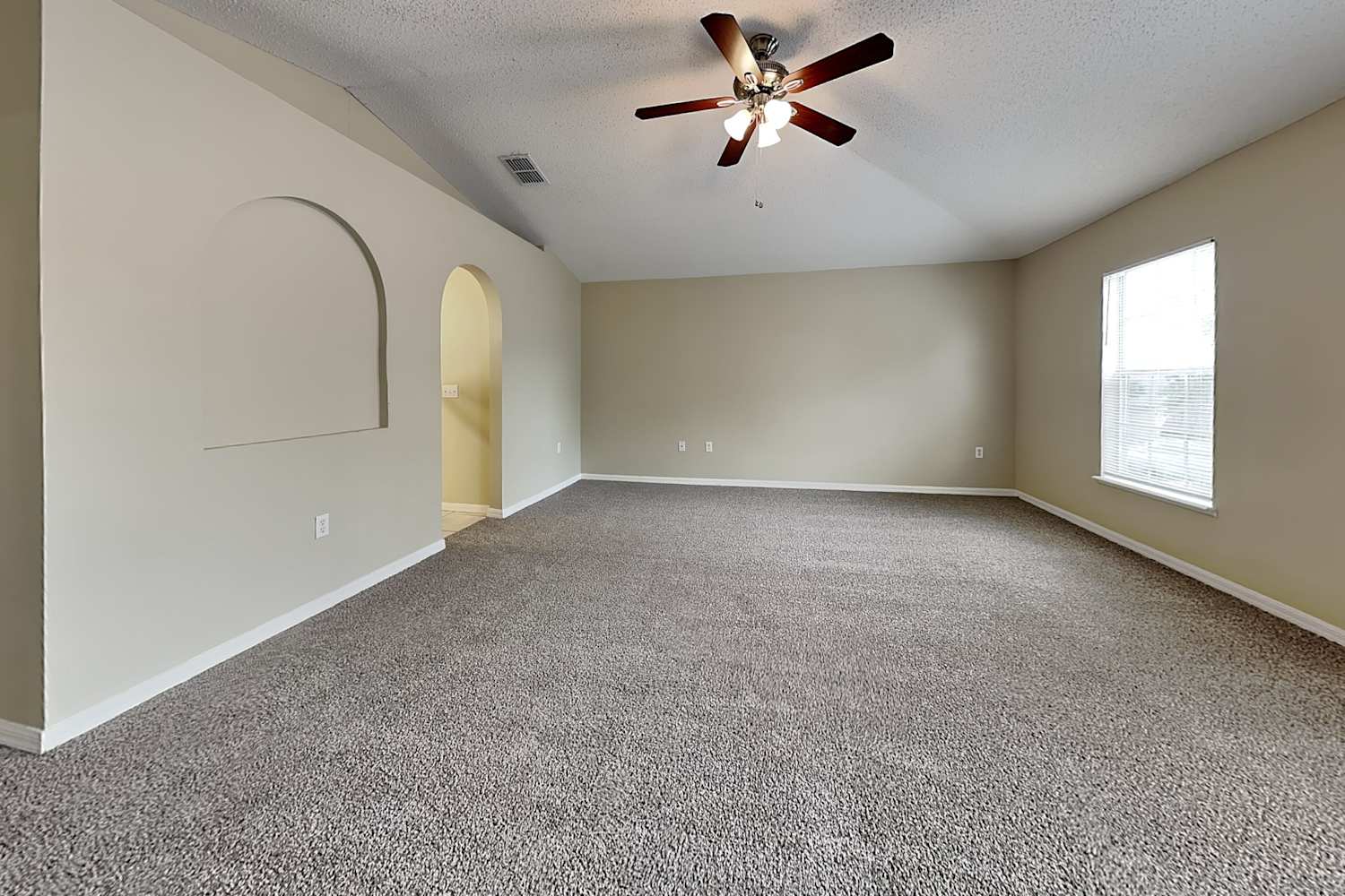 1701 Alhambra Crest Dr, Ruskin photo 10
