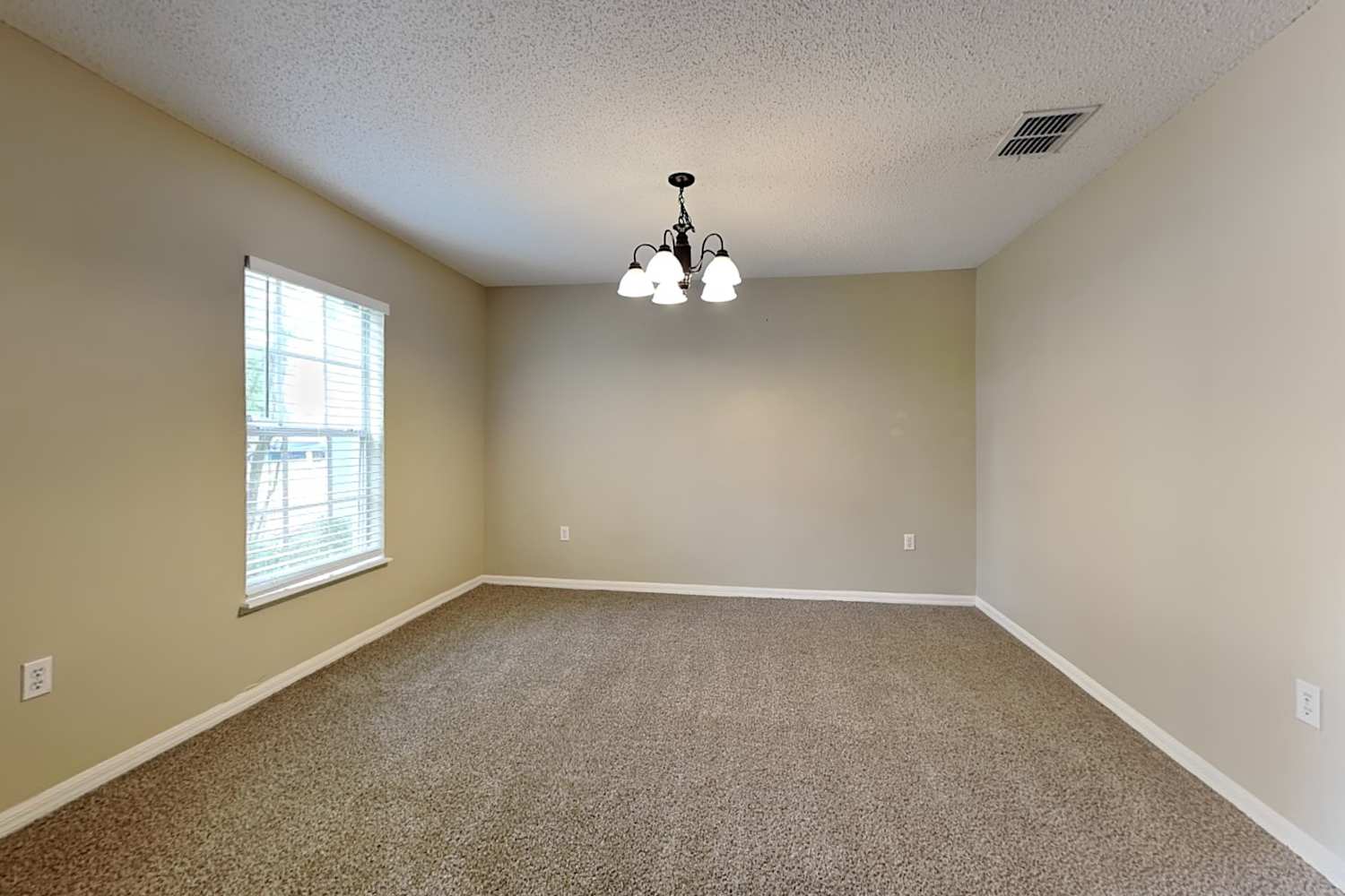 1701 Alhambra Crest Dr, Ruskin photo 7