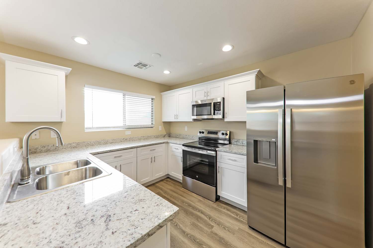17049 W Marshall Ln, Surprise photo 8