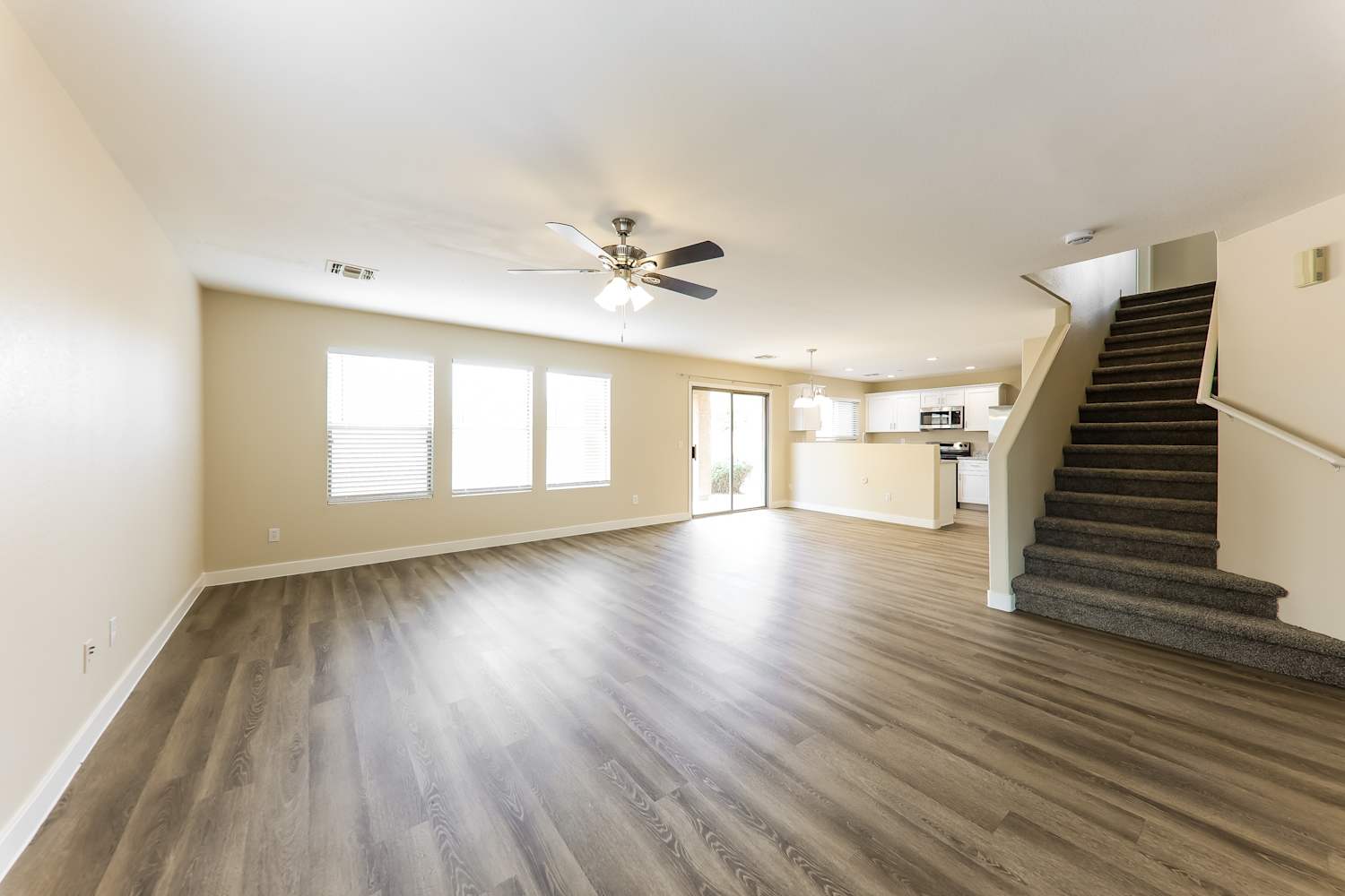 17049 W Marshall Ln, Surprise photo 6