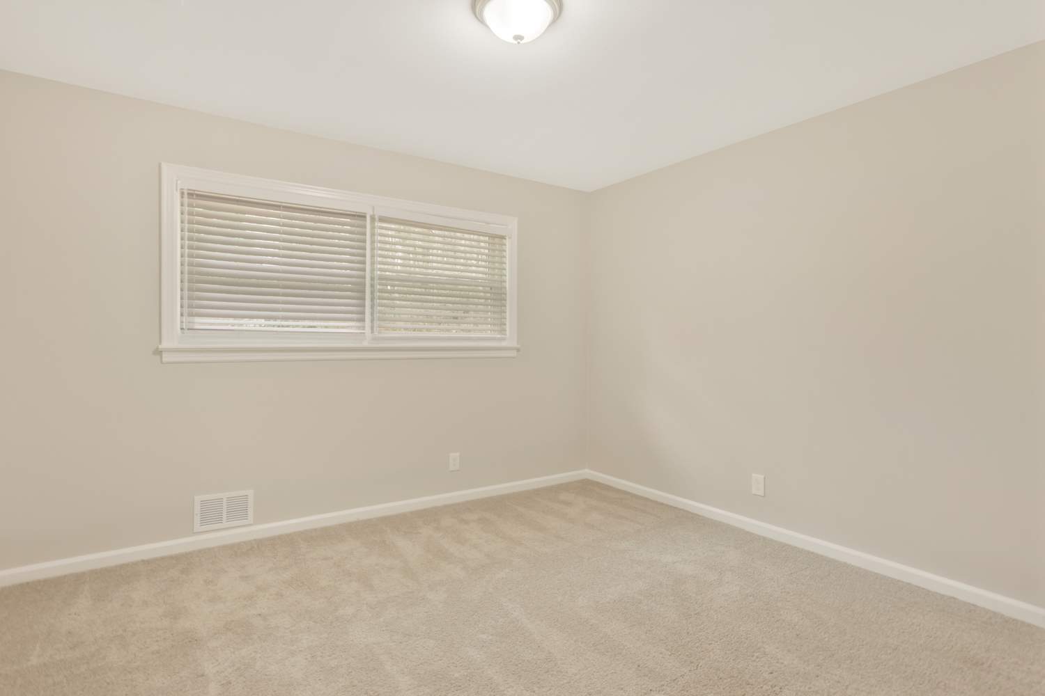 1707 Laurens Dr Sw, Atlanta photo 14