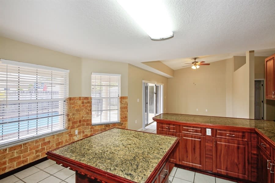 17111 SW 153rd Pl, Miami photo 6