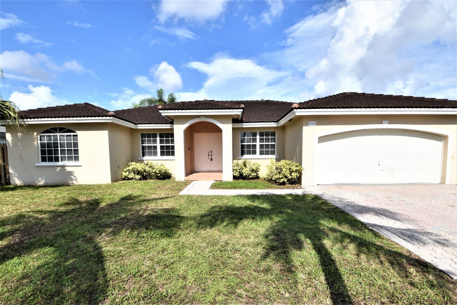 17111 SW 153rd Pl, Miami photo 1