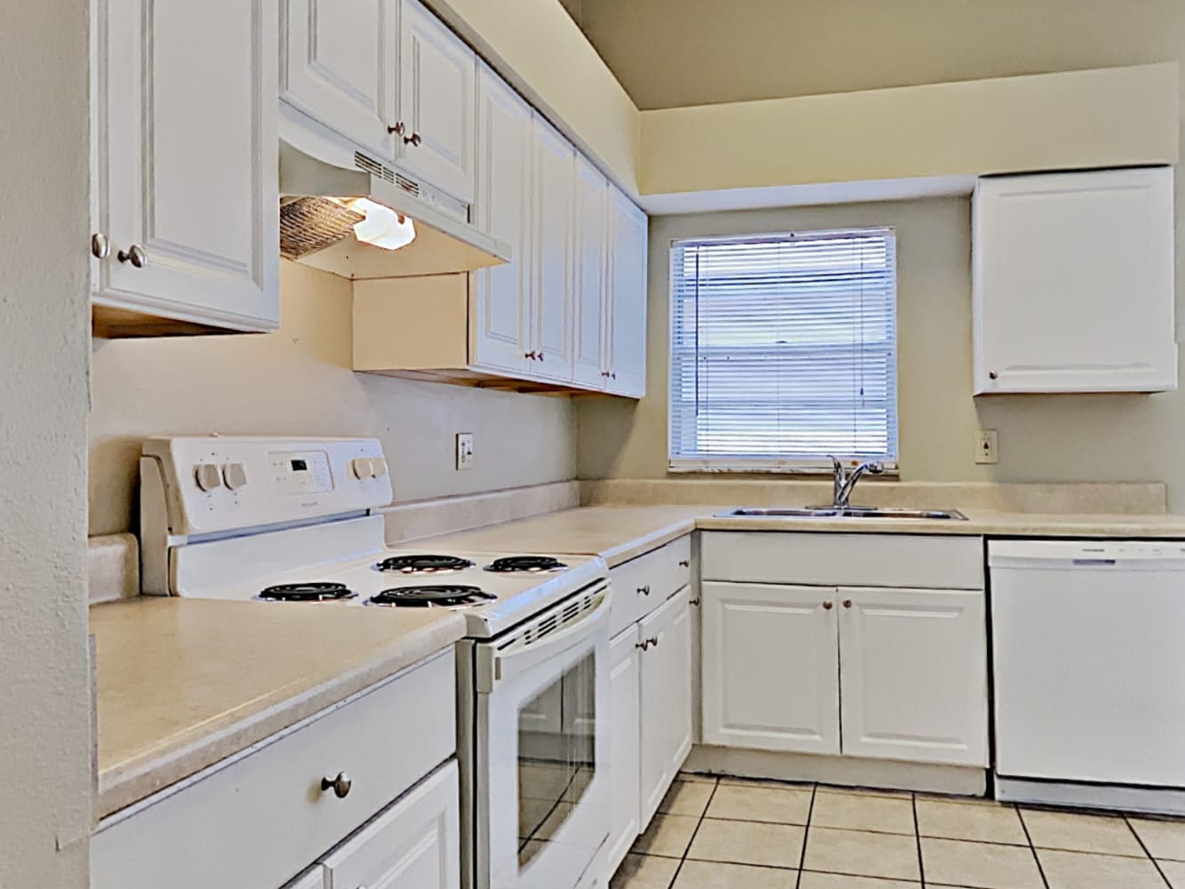 1714 Brandon Trace Ave, Brandon photo 8