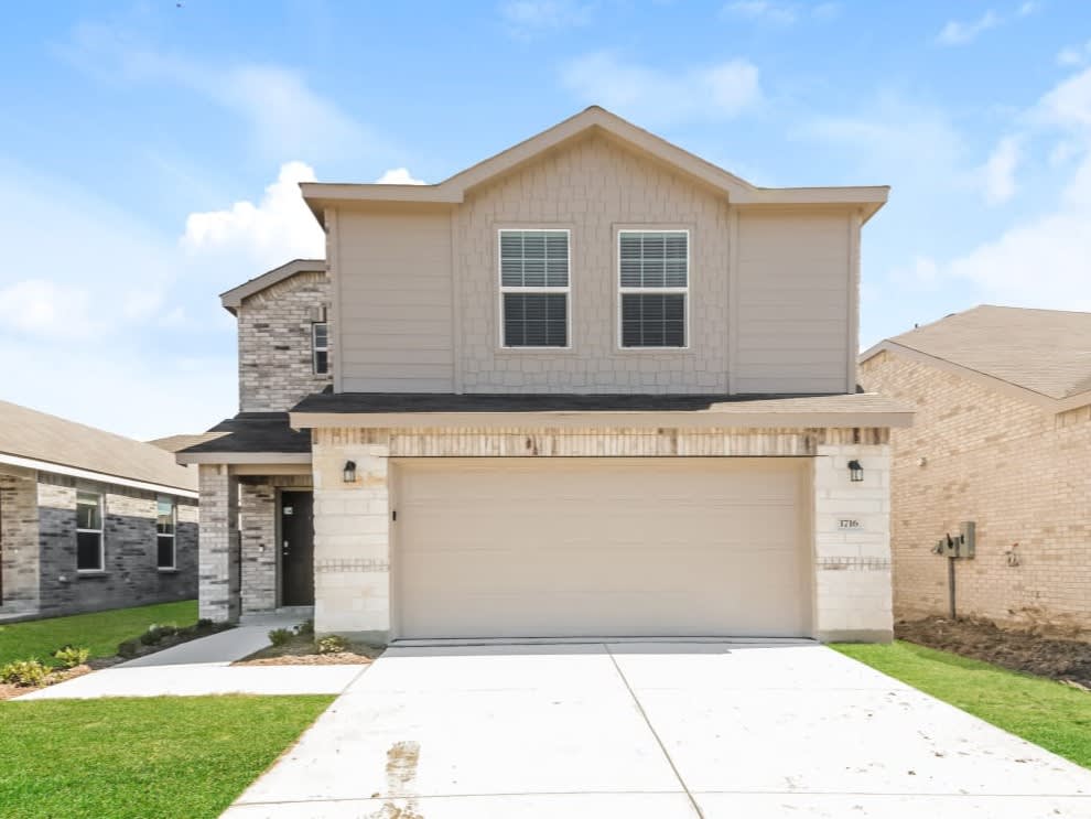 1716  Palo  Blanco, Forney photo 1