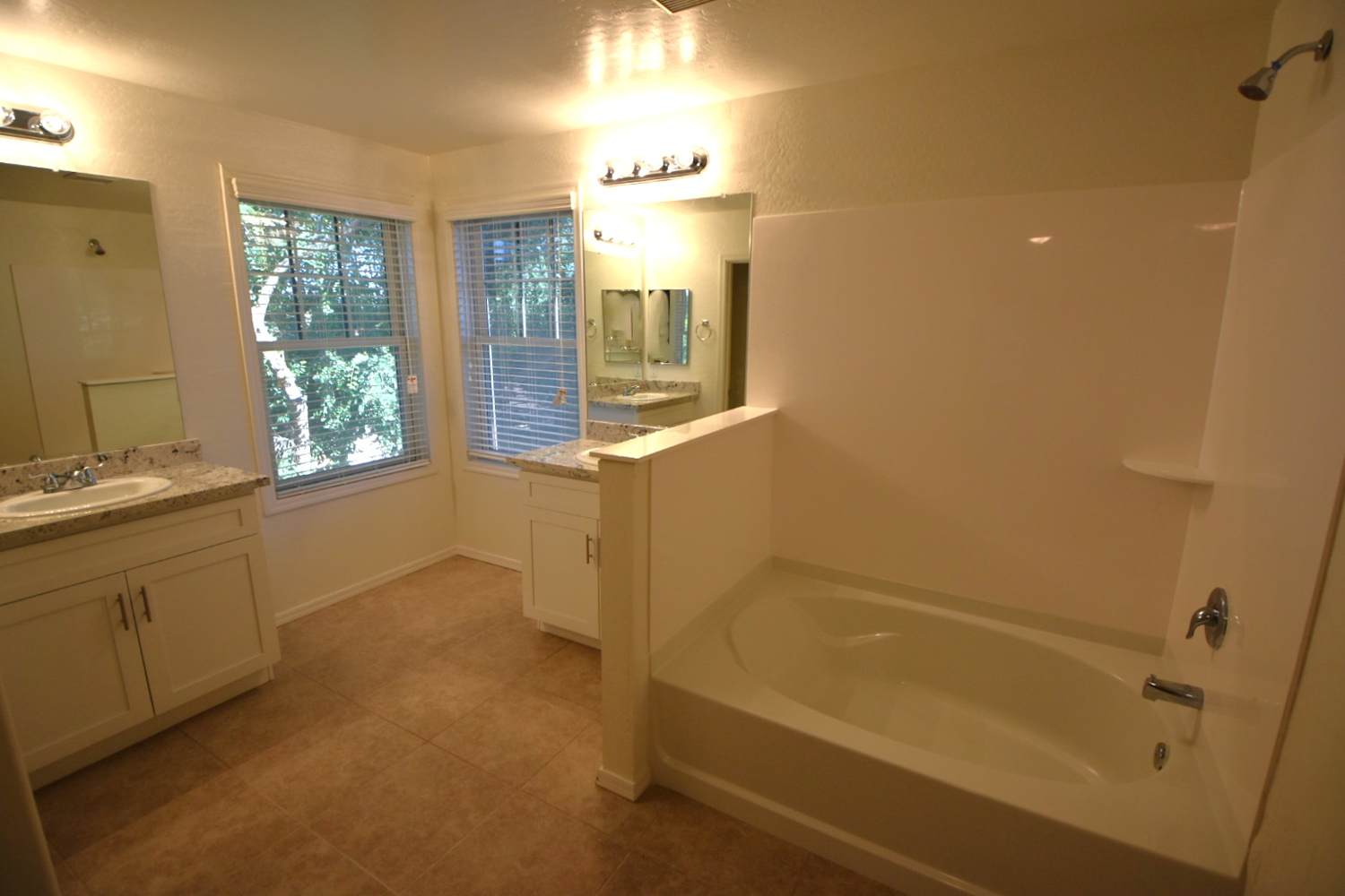 17174 W Tara Ln, Surprise photo 6