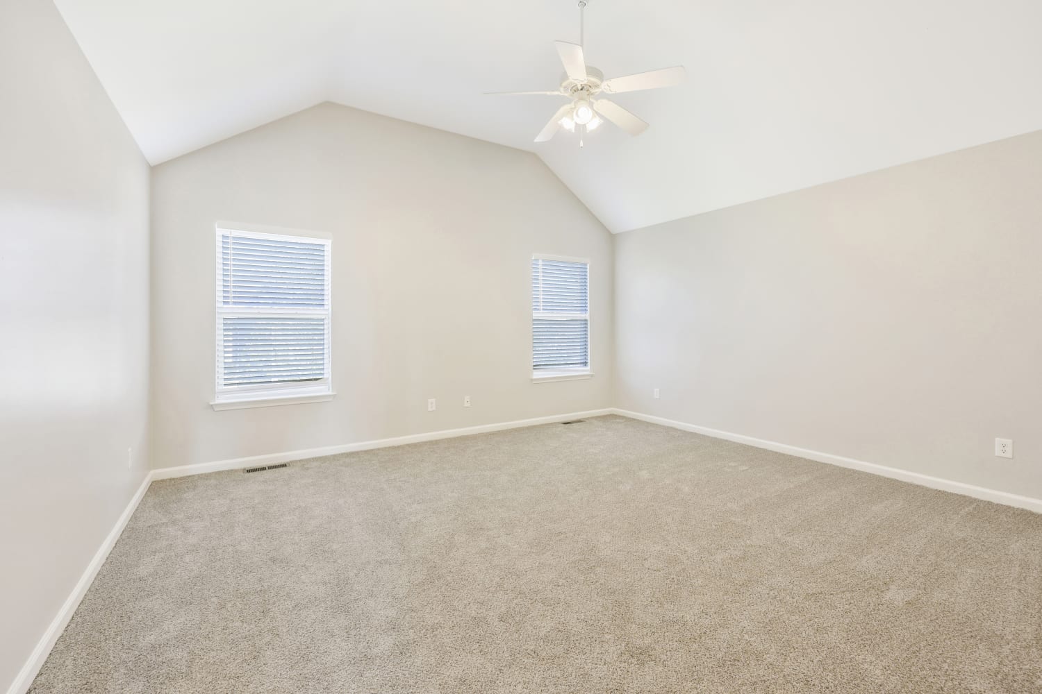 1721 Freiburg Dr, Spring Hill photo 13