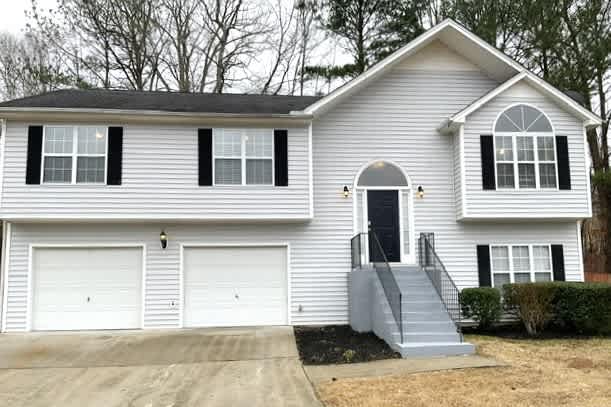 Front of 1722 Graywood Dr SE, Mableton, GA