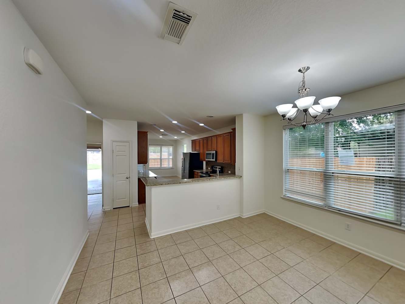 17247 Marquette Point Ln, Humble photo 8