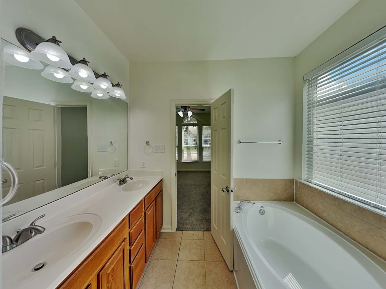 17247 Marquette Point Ln, Humble photo 15