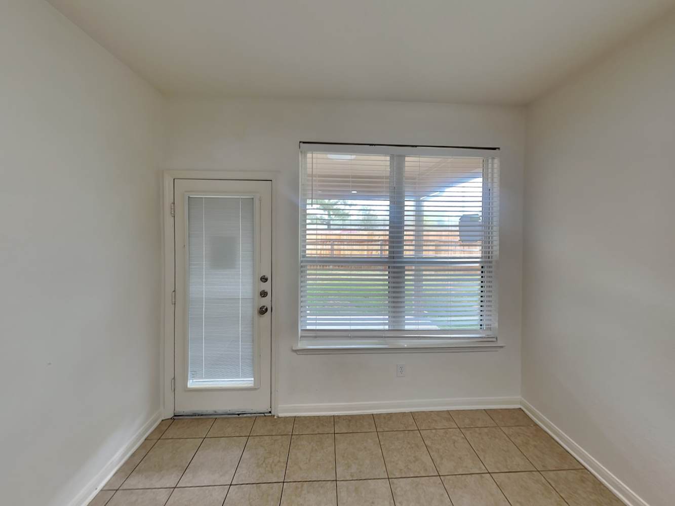 17247 Marquette Point Ln, Humble photo 9