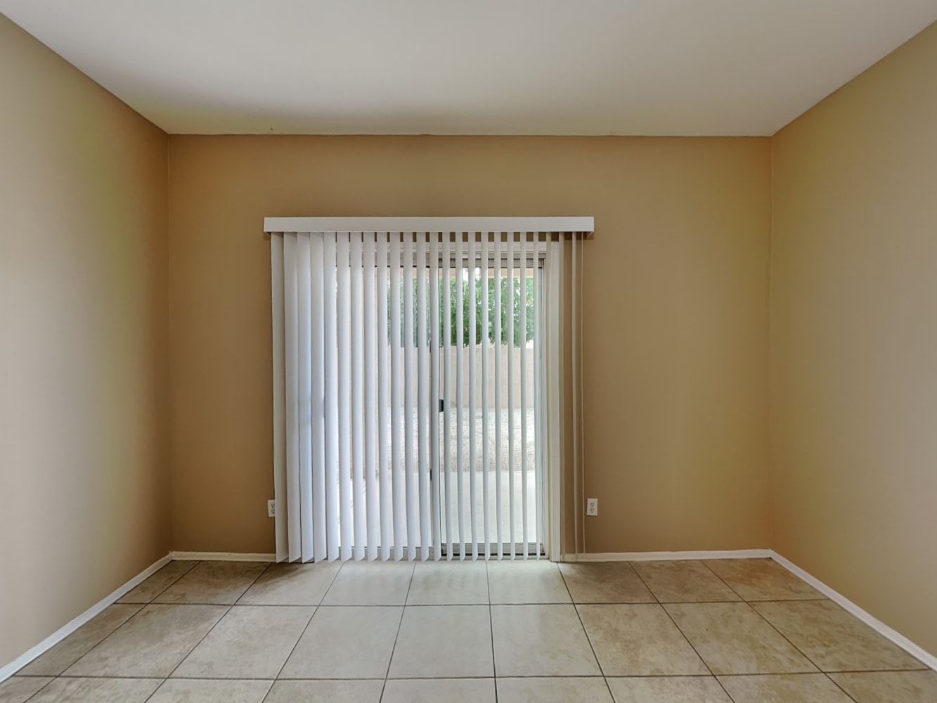 17261 W Rimrock St, Surprise photo 9