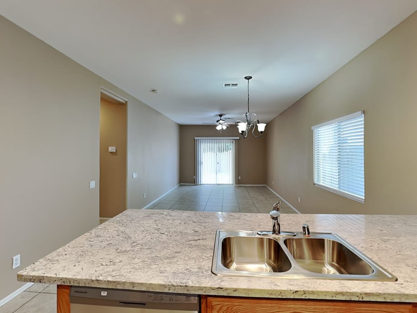 17261 W Rimrock St, Surprise photo 7