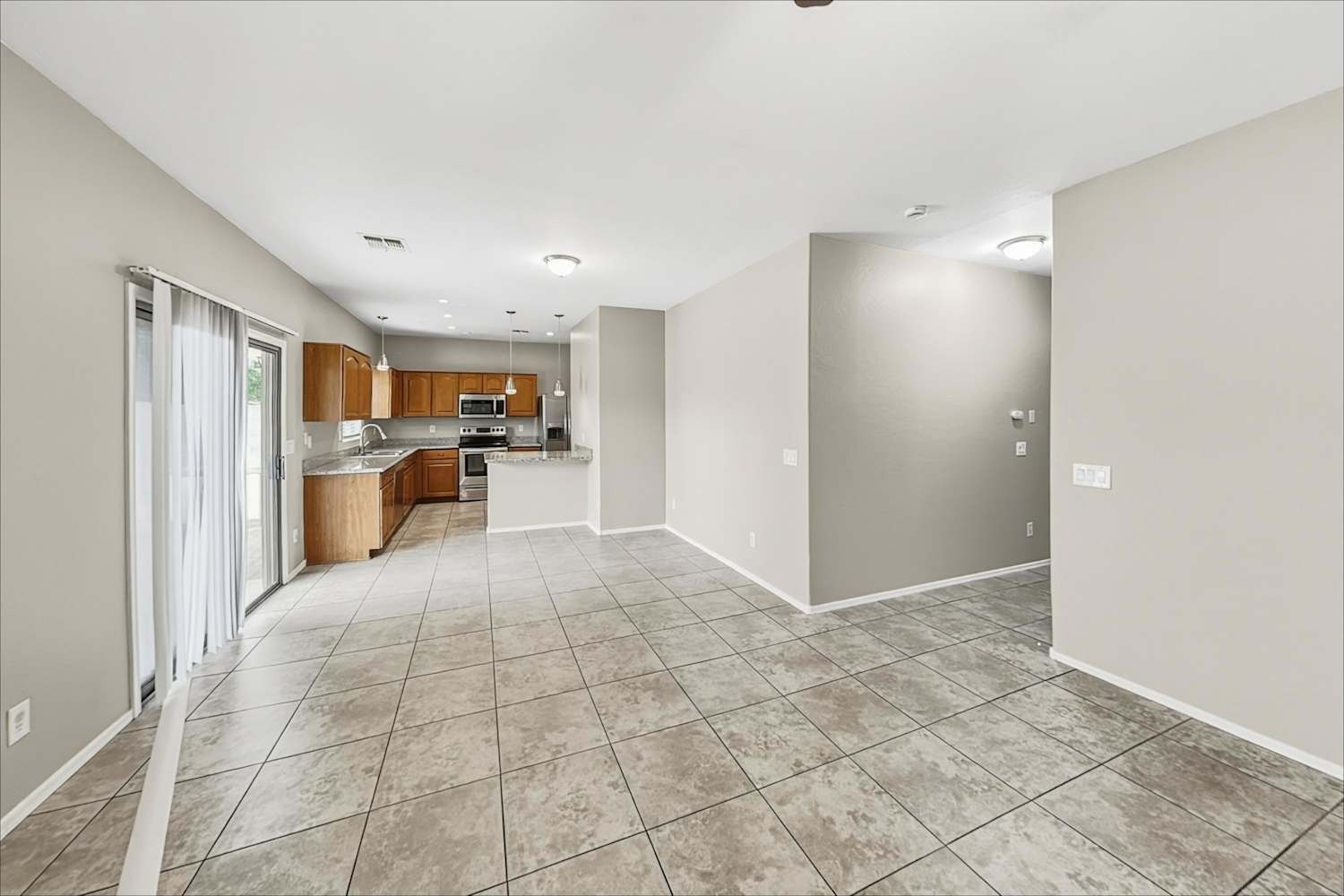 17263 W Acapulco Ln, Surprise photo 8