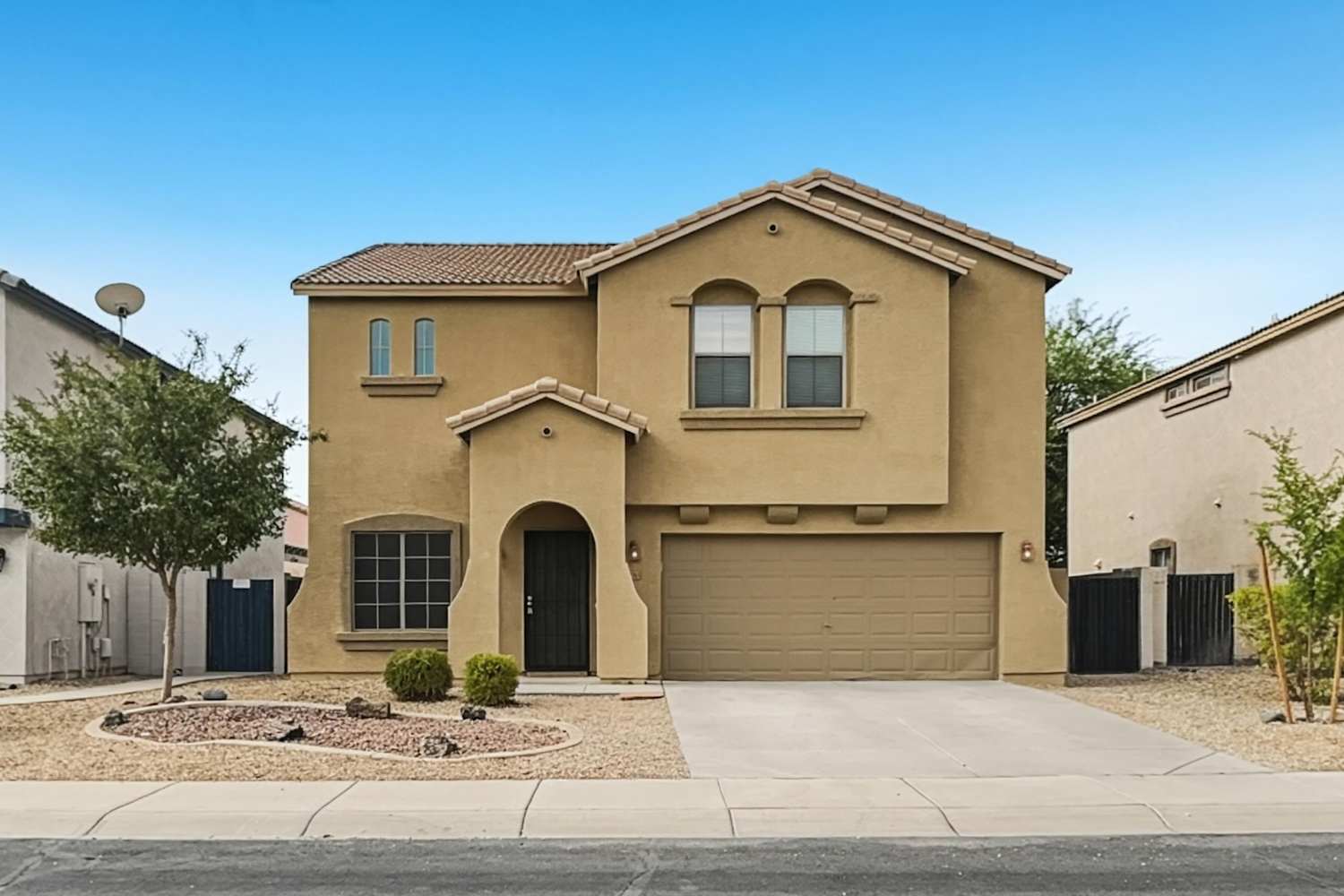 17263 W Acapulco Ln, Surprise photo 1