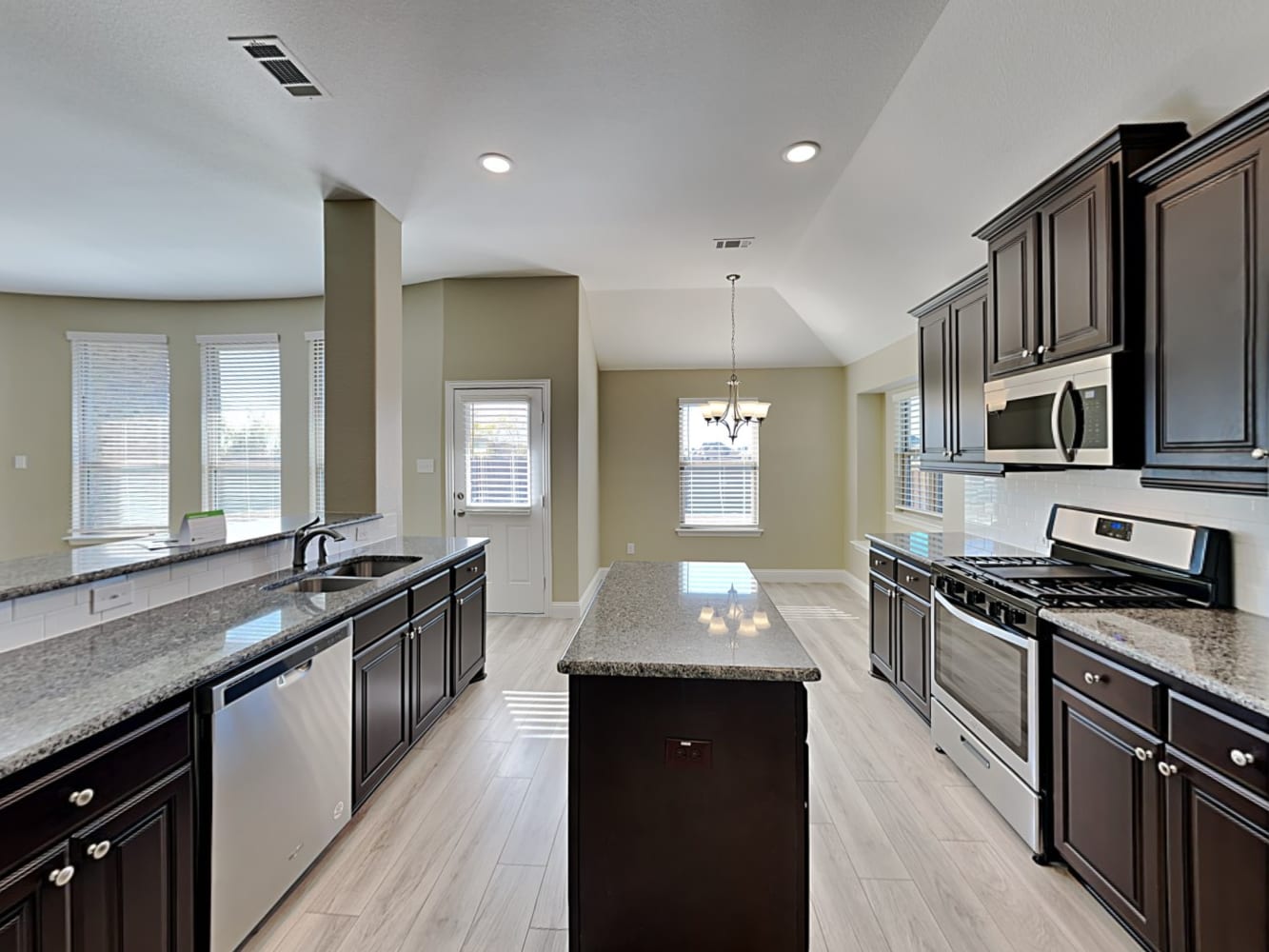 1729 Bertino Way, Rockwall photo 6