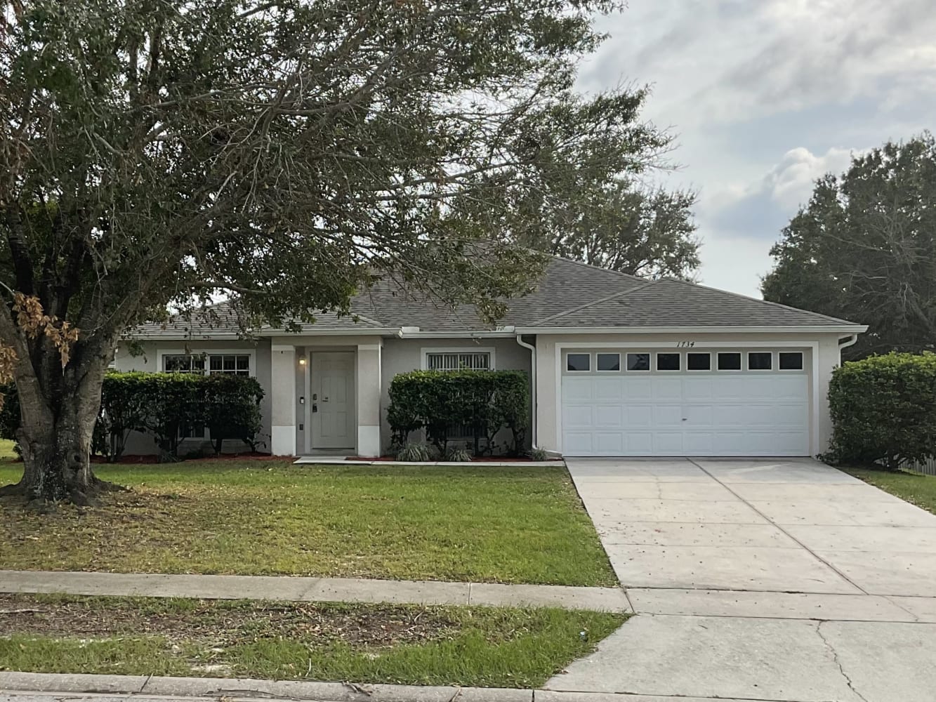 Front of 1734 Crowned Ave, Groveland, FL