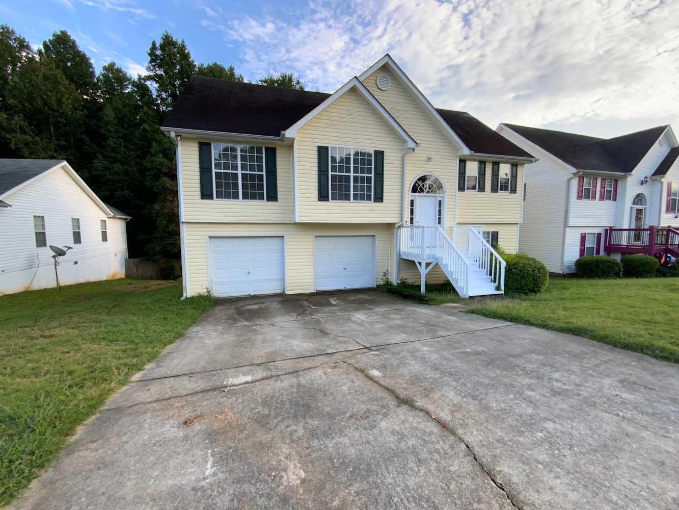 Front of 1735 Portwest Way, Hampton, GA