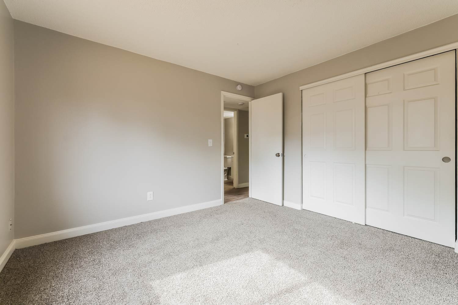 17405 E Temple Dr, Aurora photo 13