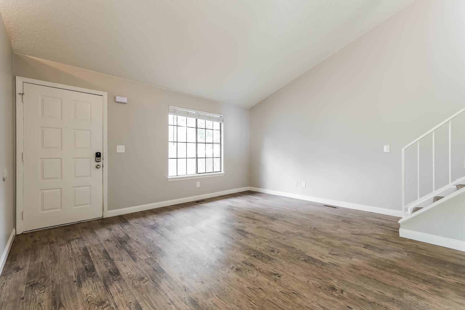 17405 E Temple Dr, Aurora photo 6