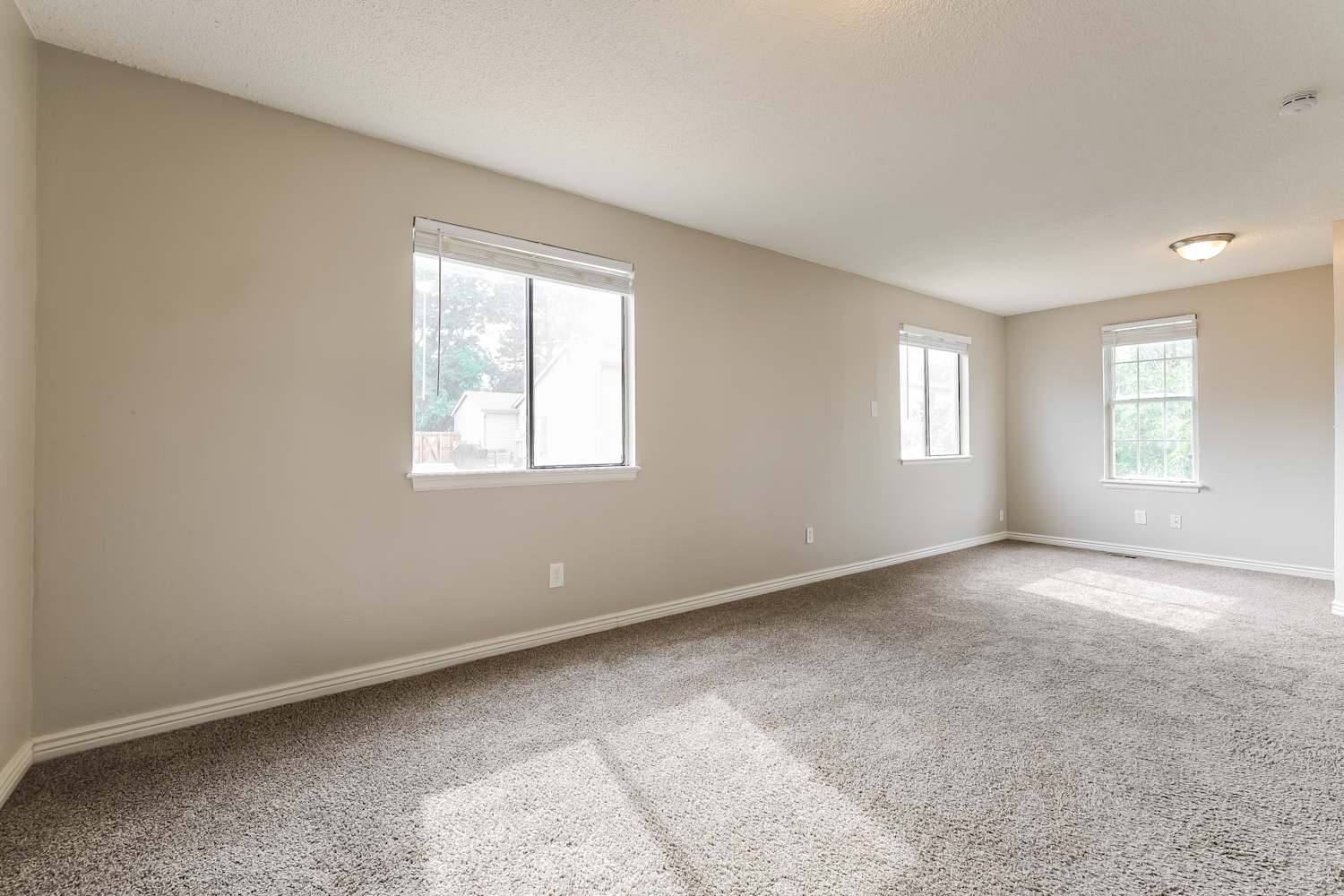 17405 E Temple Dr, Aurora photo 10