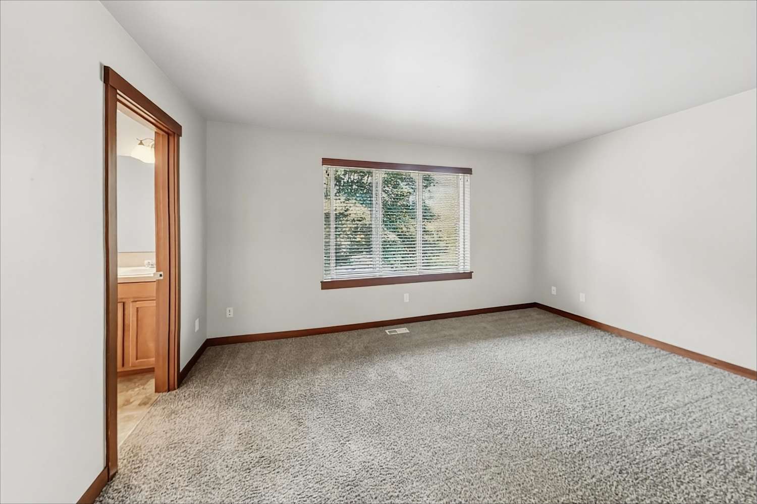 17422 14th Ave SE, Bothell photo 8