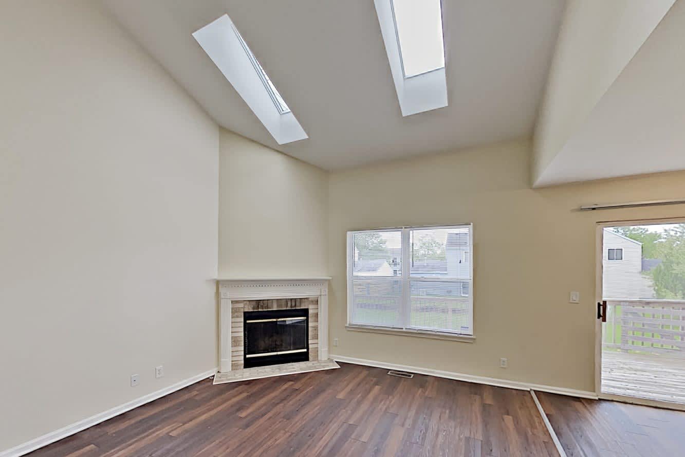 1743 Walnut Park Ln, Aurora photo 6