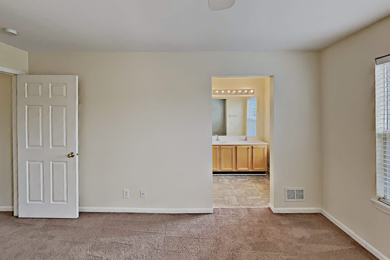 1743 Walnut Park Ln, Aurora photo 10