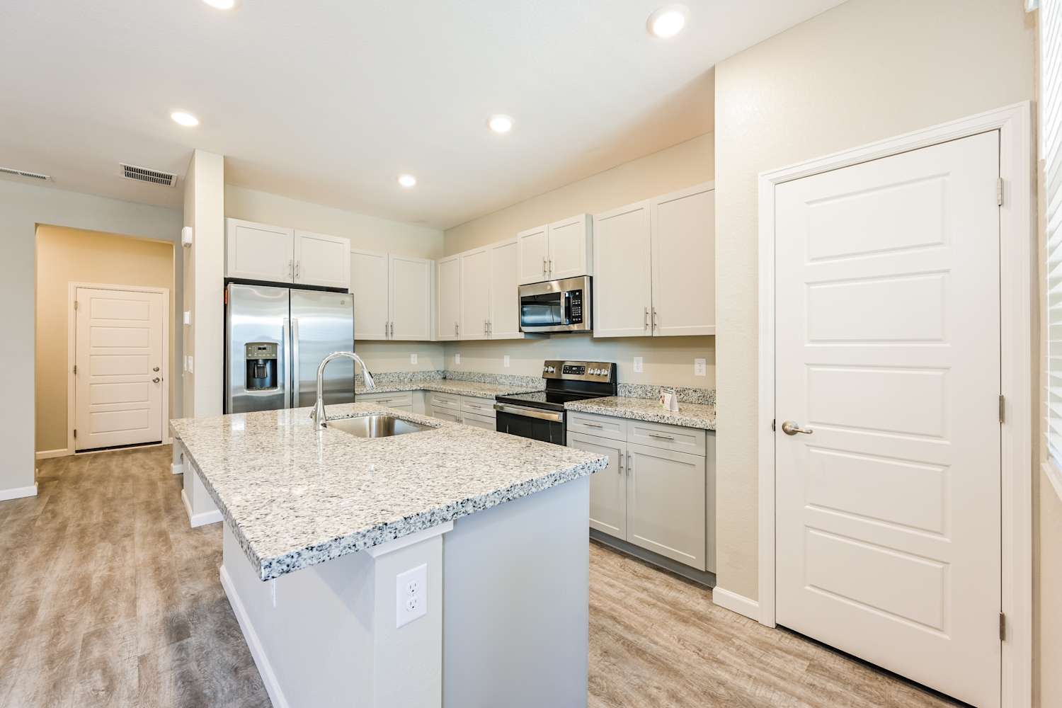 1748 S Elk Way, Aurora photo 8