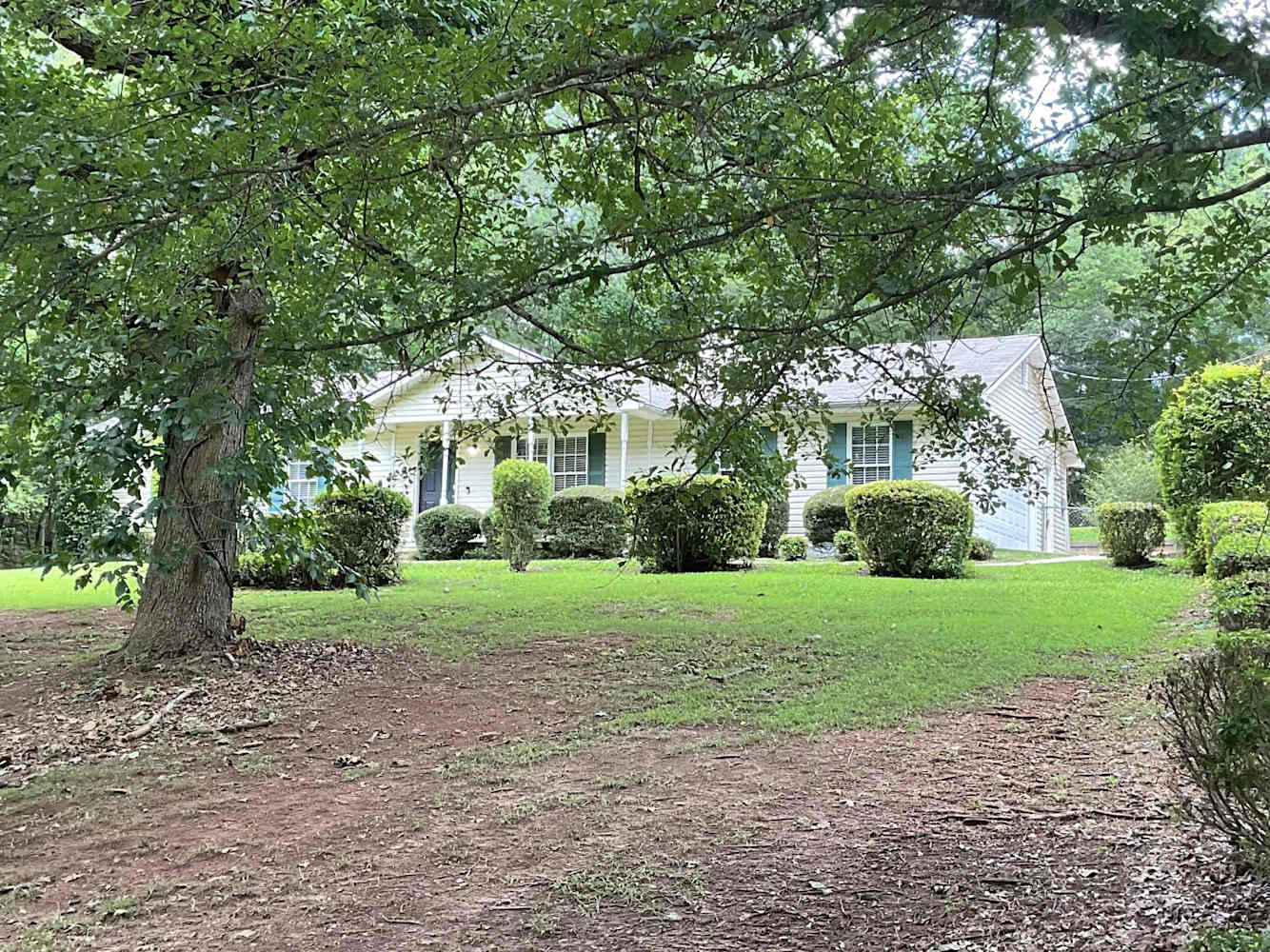 Front of 175 Sagebrush Rd, Stockbridge, GA