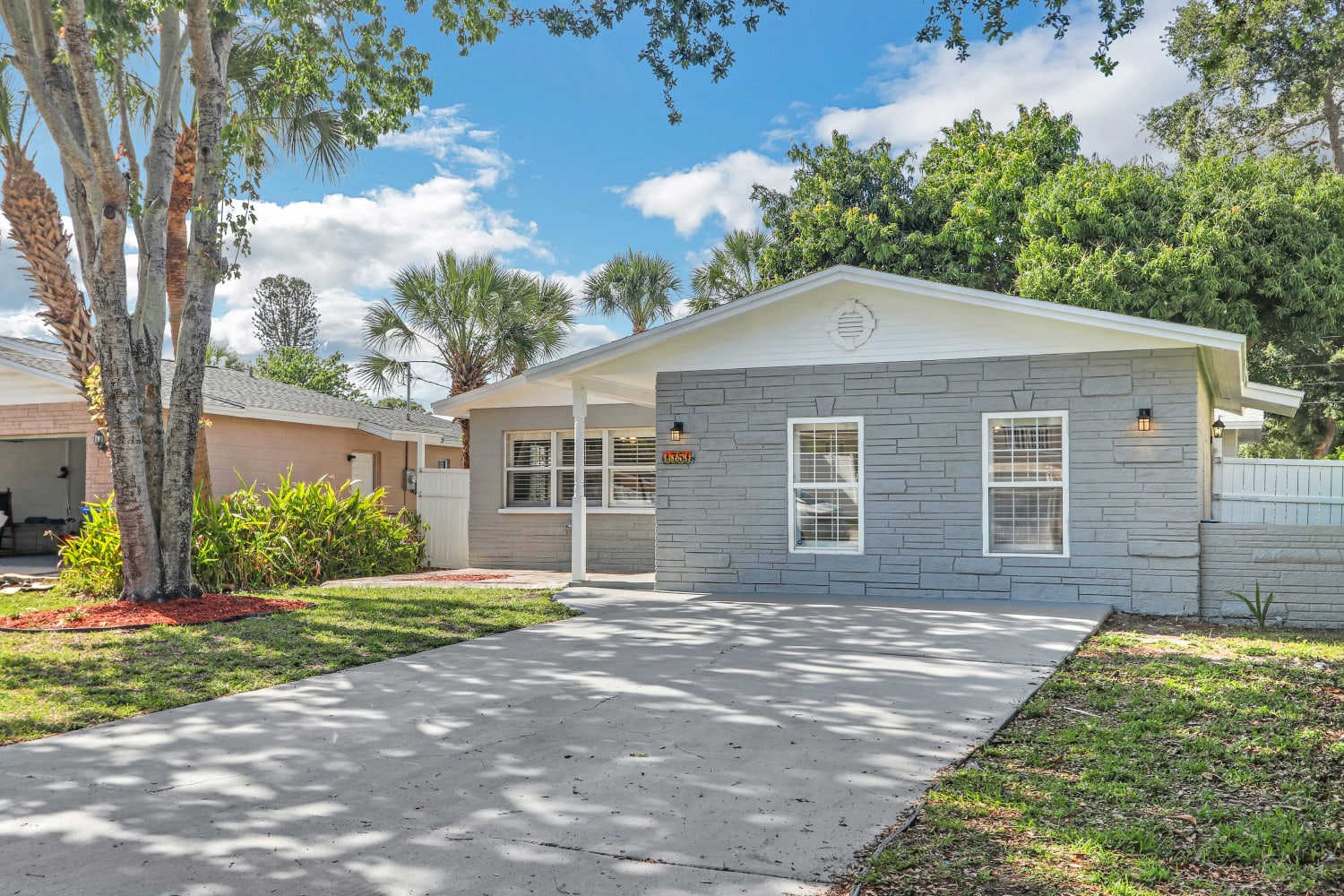 1751 Mississippi Ave Ne, St. Petersburg photo 1