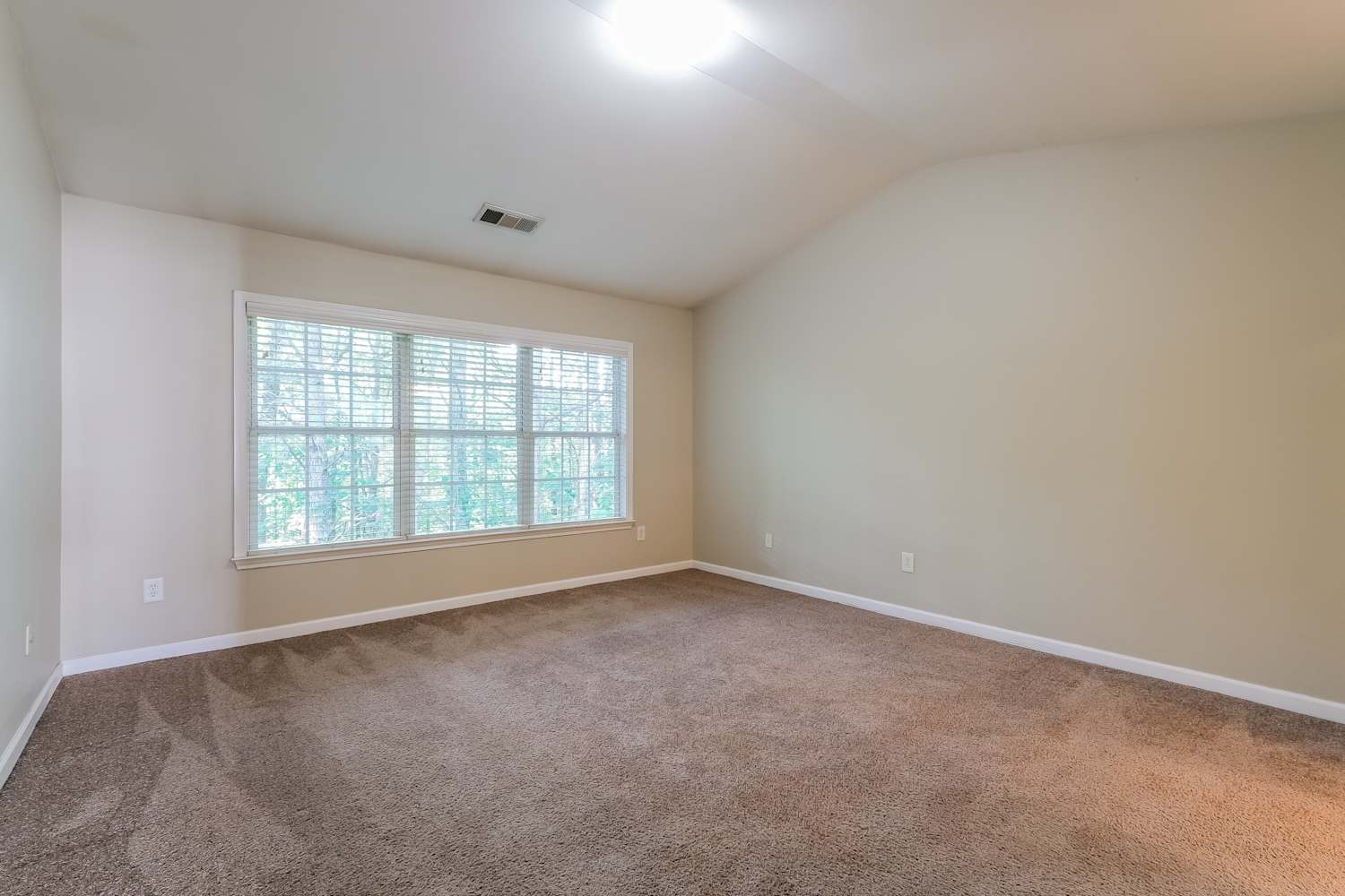 1758 Bentridge Dr NW, Kennesaw photo 10