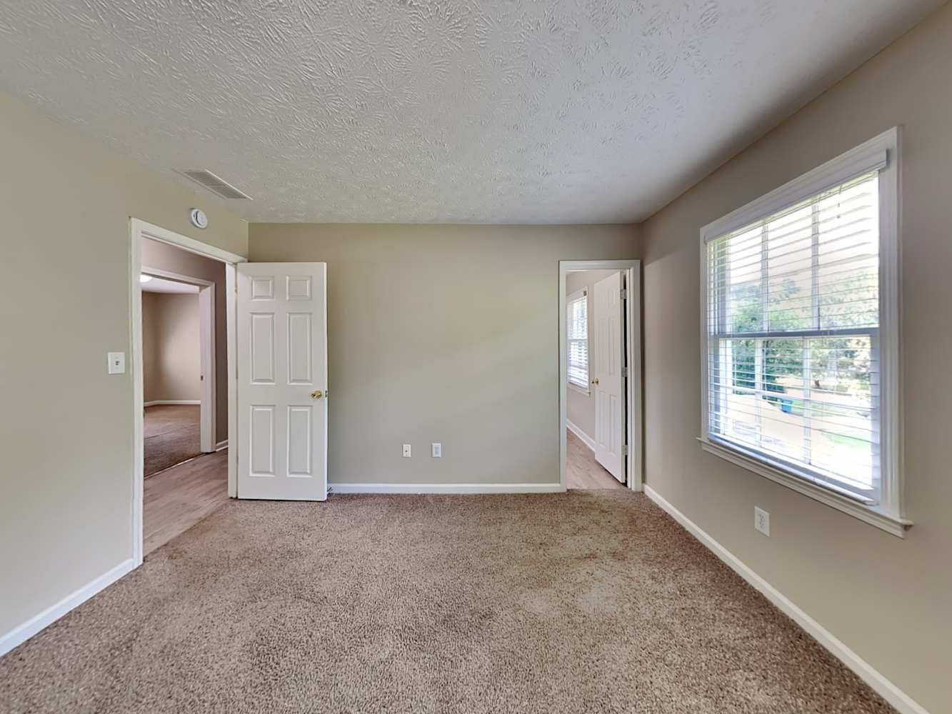 1759 Killian Hill Rd SW, Lilburn photo 11