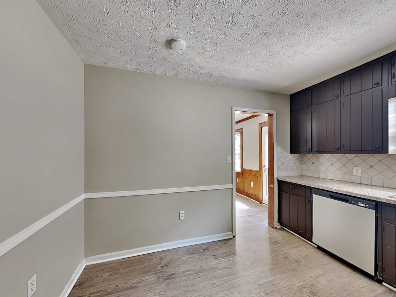 1759 Killian Hill Rd SW, Lilburn photo 8