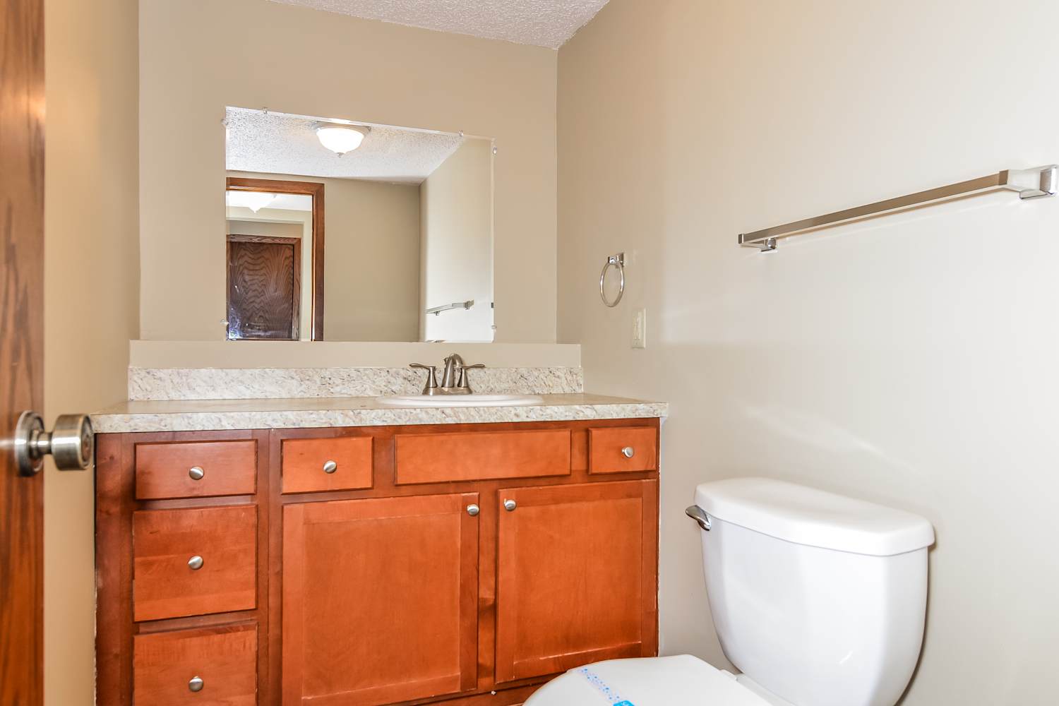 1764 Evergreen Bay, Woodbury photo 14