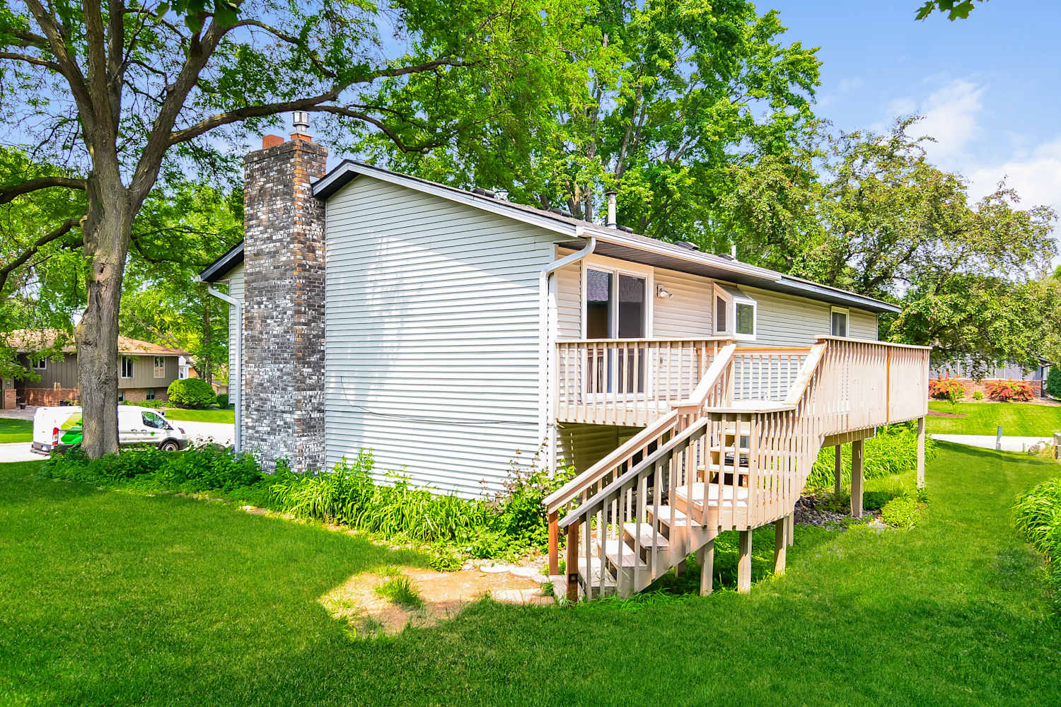 1764 Evergreen Bay, Woodbury photo 15