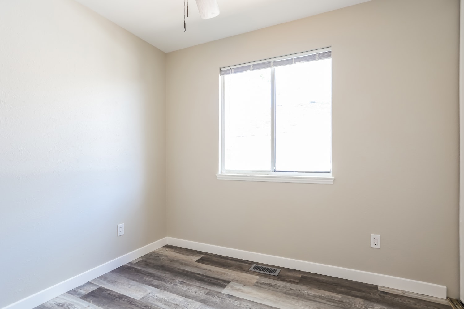 17755 E Cornell Drive, Aurora photo 8