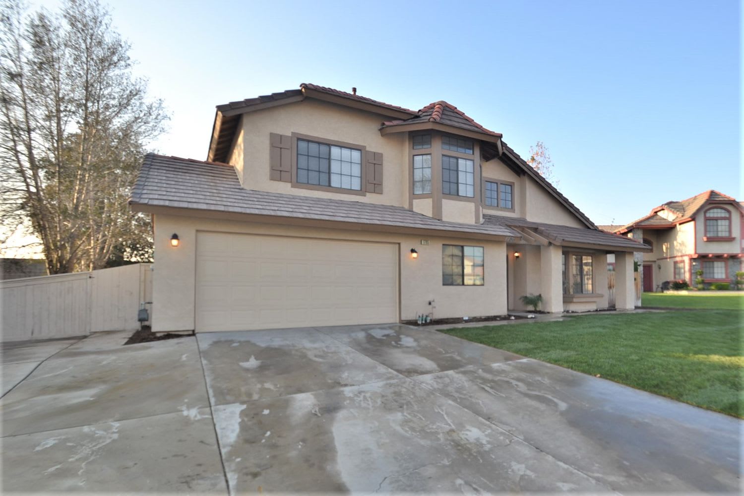 Front of 1785 Via Verde Dr, Rialto, CA