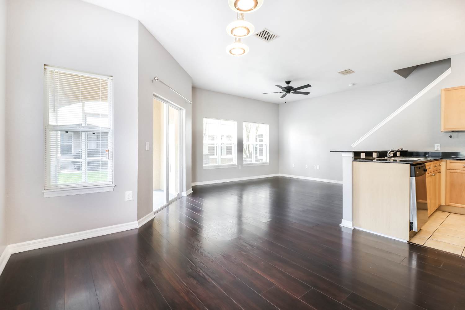 18002 Majestic Kings Pl, Tampa photo 6