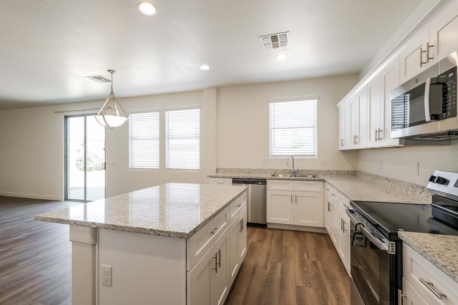 1806 E Patrick Ln, Phoenix photo 7